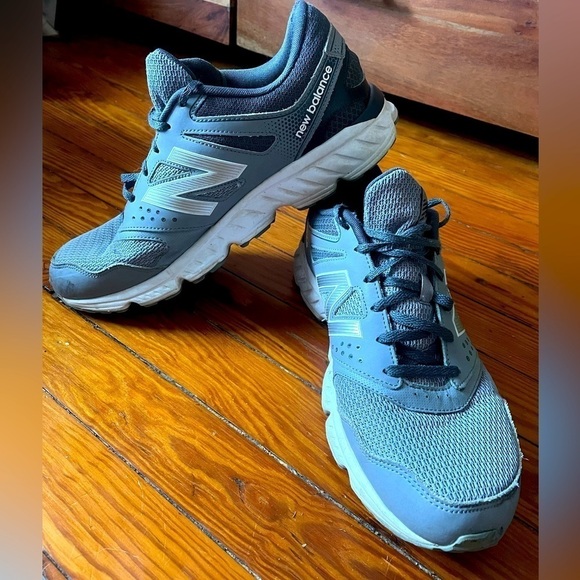 New Balance Men’s 675v2 size 12 - Picture 2 of 15